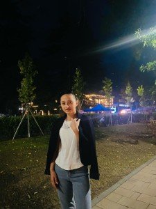 თეონა კალანდია