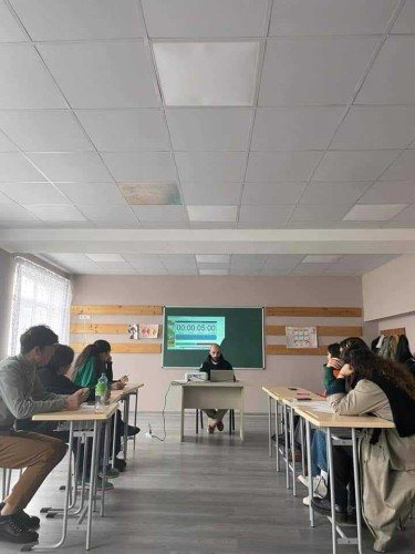 არგუმენტების შერჩევისა და მოძიების ეტაპი